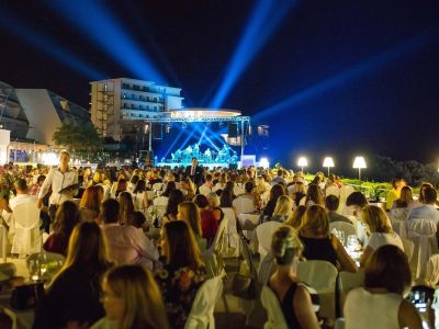 Nina Badrić - Valamar 2017 slika